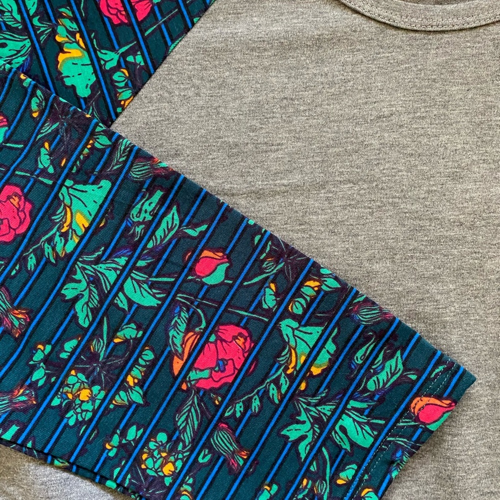 Lularoe Women’s Large Randy Raglan Tee - Picture 2 of 5